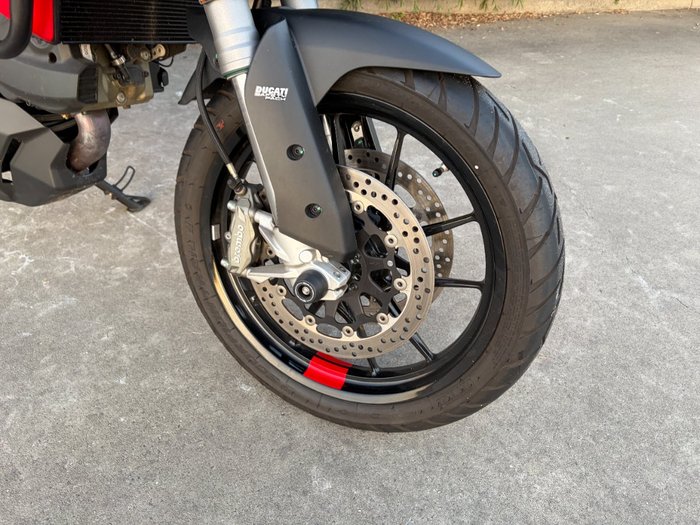 2023 DUCATI MULTISTRADA V2 S Red