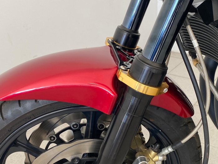 1992 Kawasaki Zephyr 1100 (ZR1100) Zephyr Red