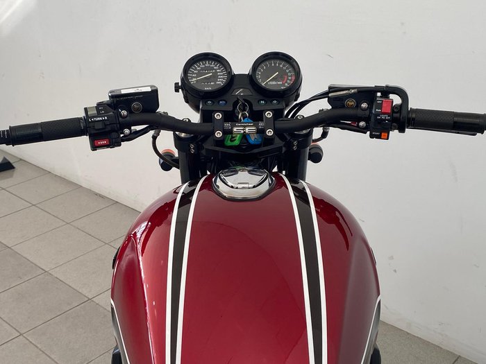1992 Kawasaki Zephyr 1100 (ZR1100) Zephyr Red