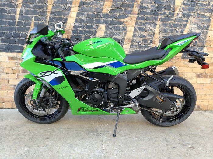2026 KAWASAKI NINJA ZX-6R ABS (636) ROAD GREEN