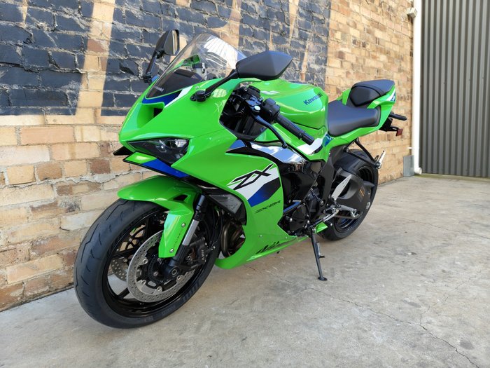 2026 KAWASAKI NINJA ZX-6R ABS (636) ROAD GREEN