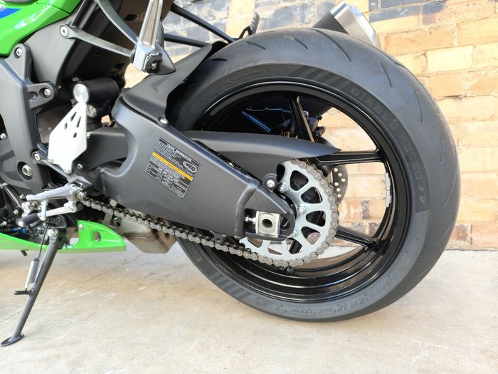 2026 KAWASAKI NINJA ZX-6R ABS (636) ROAD GREEN