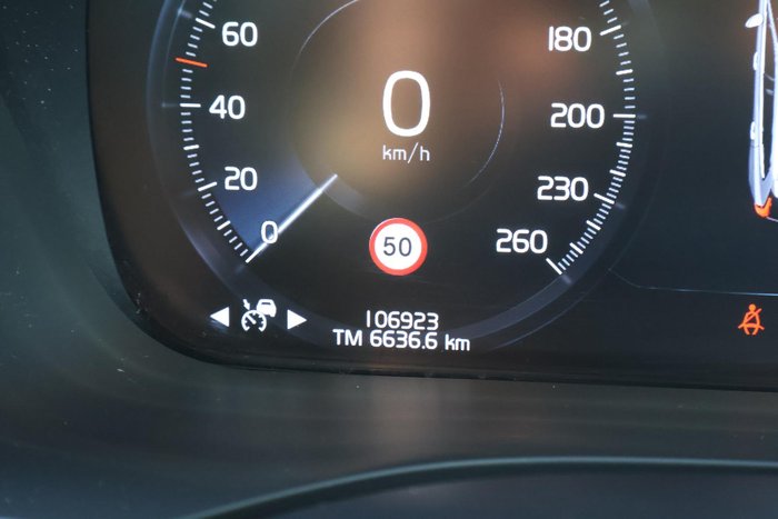 2020 Volvo XC60 D4 Inscription