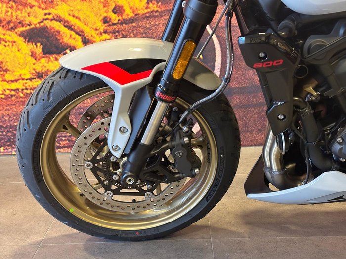 2026 Triumph Trident 800 Trident Grey