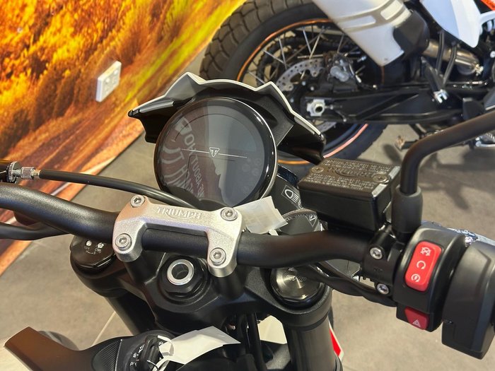2026 Triumph Trident 800 Trident Grey
