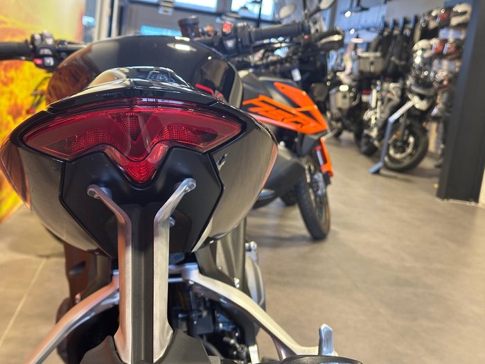 2026 Triumph Speed Triple RS 1200 Speed Triple Black