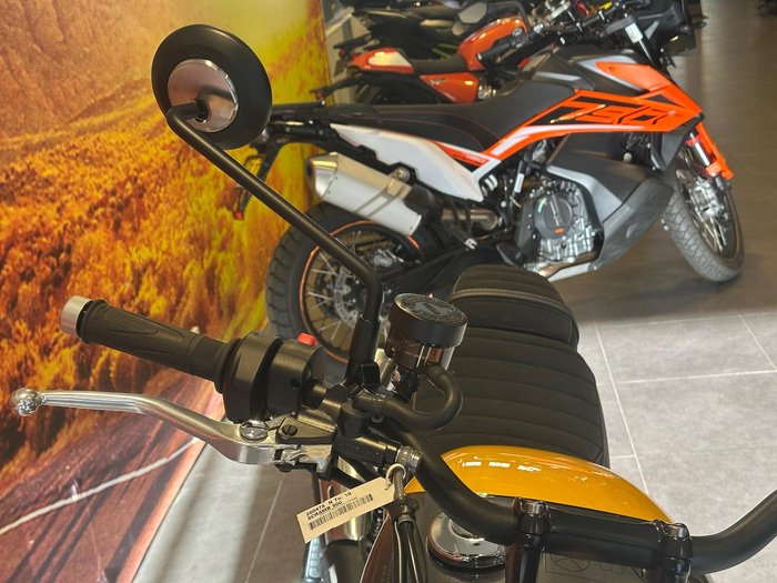 2026 Triumph Scrambler 900 Scrambler Yellow