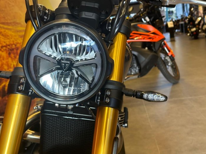 2026 Triumph Scrambler 900 Scrambler Yellow