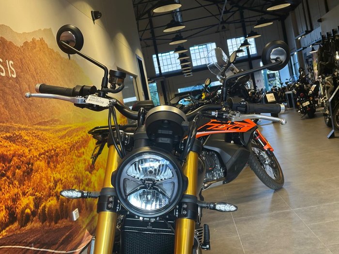 2026 Triumph Scrambler 900 Scrambler Yellow