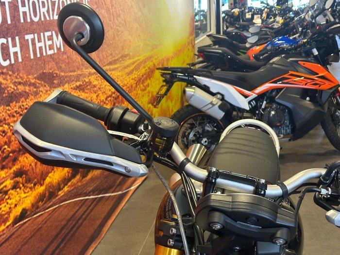 2026 Triumph Scrambler XE Scrambler Black