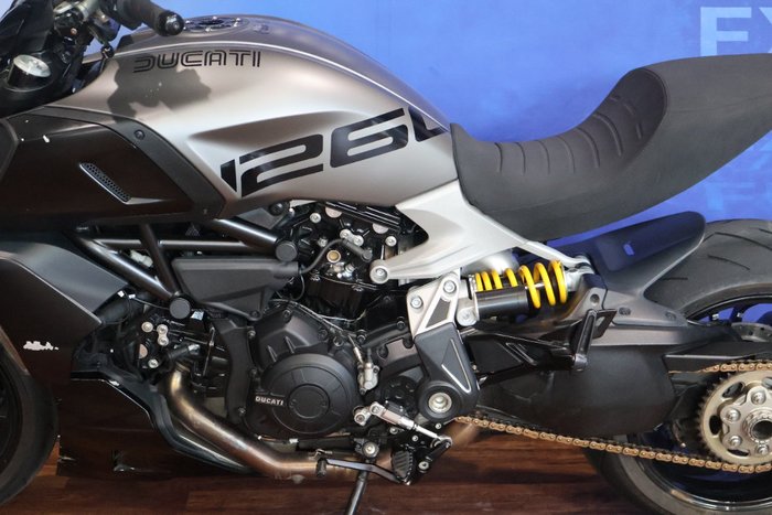 2022 Ducati DIAVEL 1260
