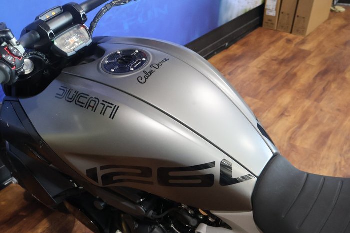 2022 Ducati DIAVEL 1260