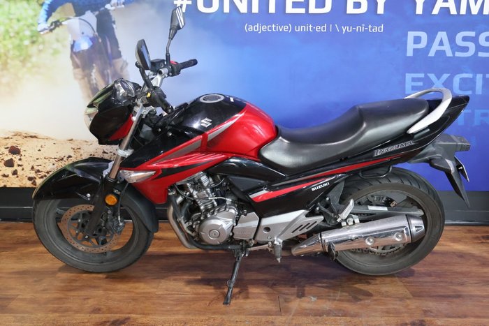 2015 Suzuki INAZUMA 250 (GW250) Red