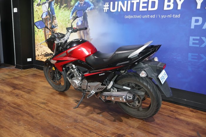 2015 Suzuki INAZUMA 250 (GW250) Red