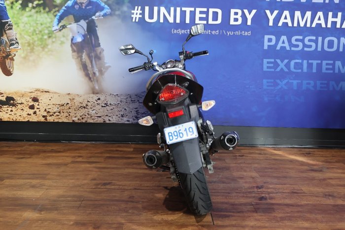 2015 Suzuki INAZUMA 250 (GW250) Red