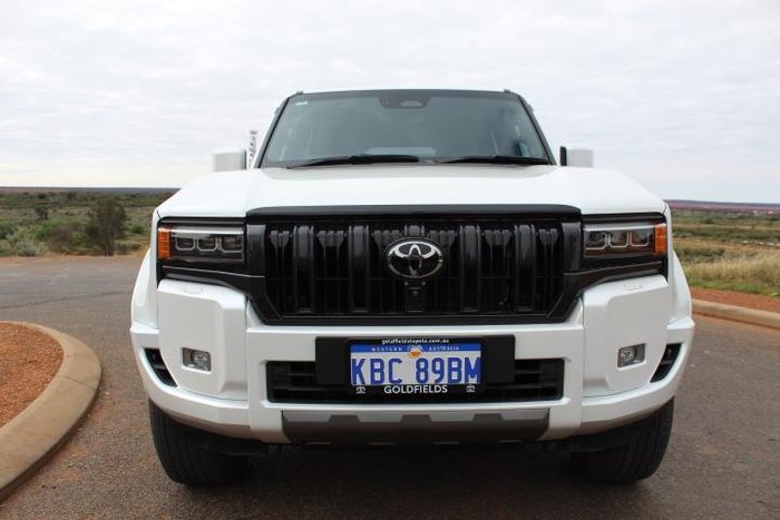 2024 Toyota Landcruiser Prado