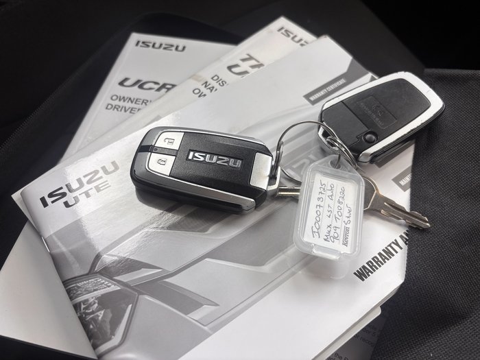 2020 Isuzu MU-X LS-T