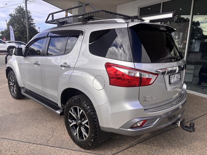2020 Isuzu MU-X LS-T