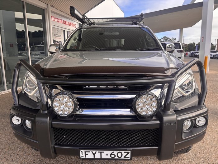 2020 Isuzu MU-X LS-T