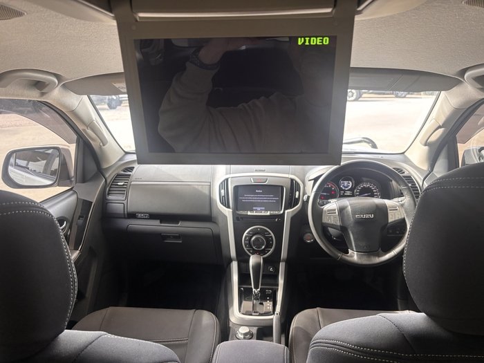 2020 Isuzu MU-X LS-T