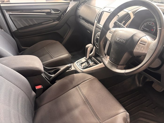 2020 Isuzu MU-X LS-T