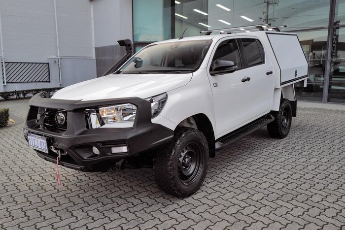 2019 Toyota Hilux SR