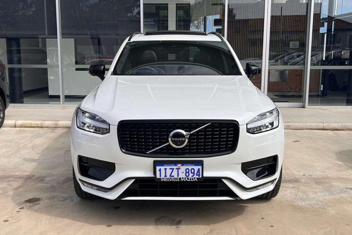 2021 Volvo XC90 T6 R-Design