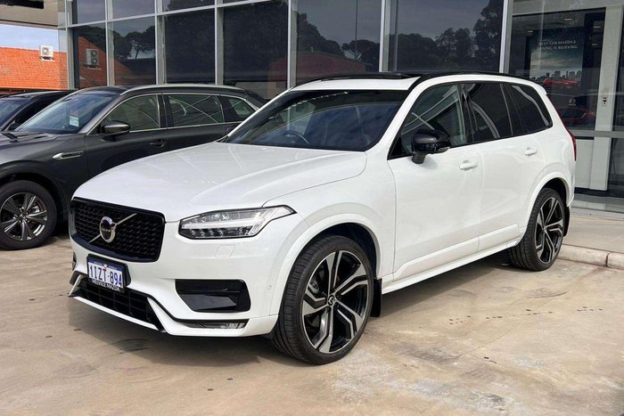 2021 Volvo XC90 T6 R-Design