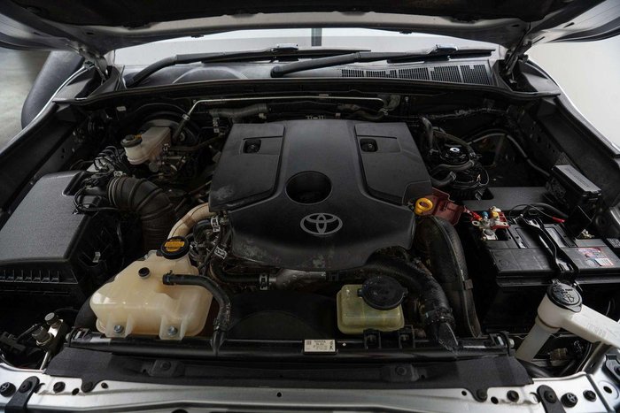 2016 Toyota Hilux SR