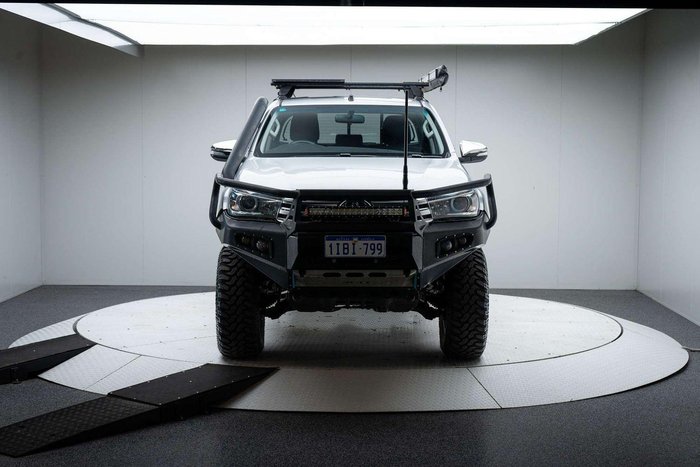 2016 Toyota Hilux SR