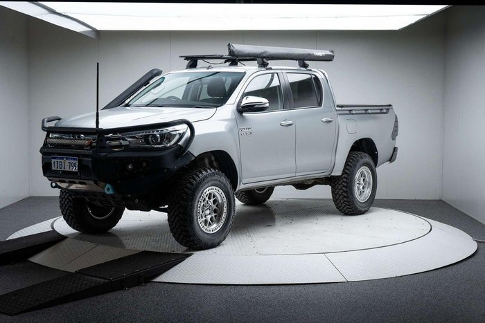 2016 Toyota Hilux SR