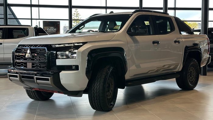 2026 Mitsubishi Triton Raider MV MY26 4X4 Dual Range White Diamond