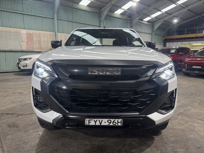 2025 Isuzu D-MAX X-RIDER