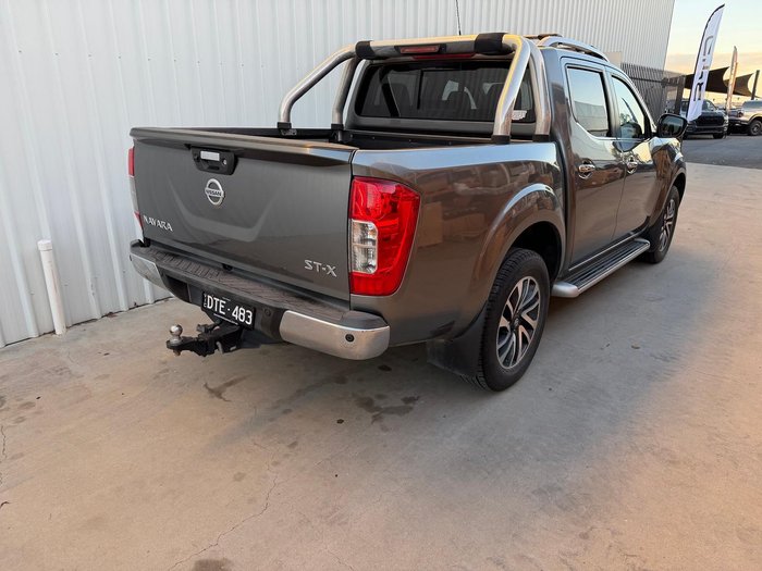 2016 Nissan Navara ST-X