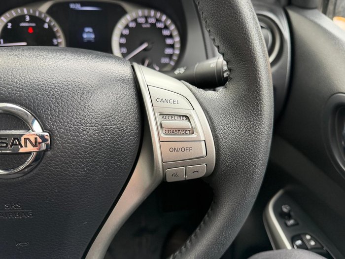 2016 Nissan Navara ST-X