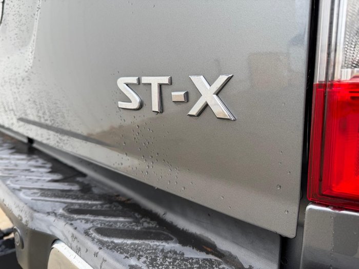 2016 Nissan Navara ST-X