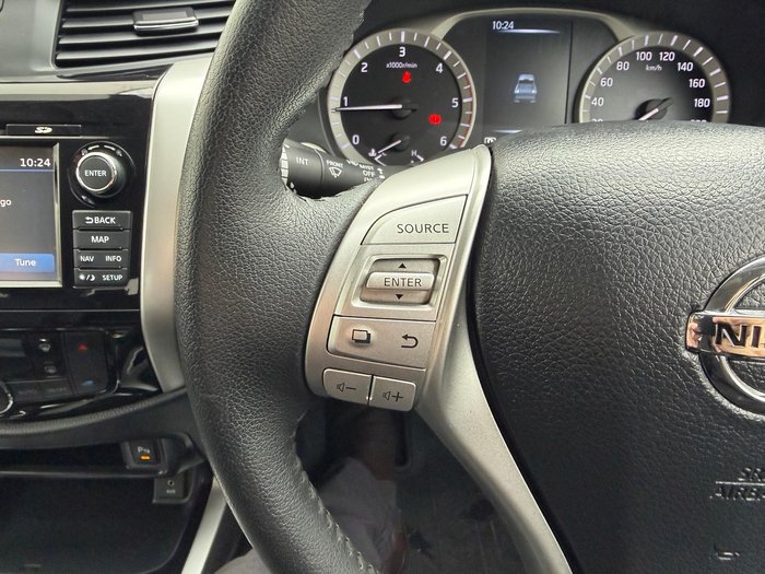 2016 Nissan Navara ST-X