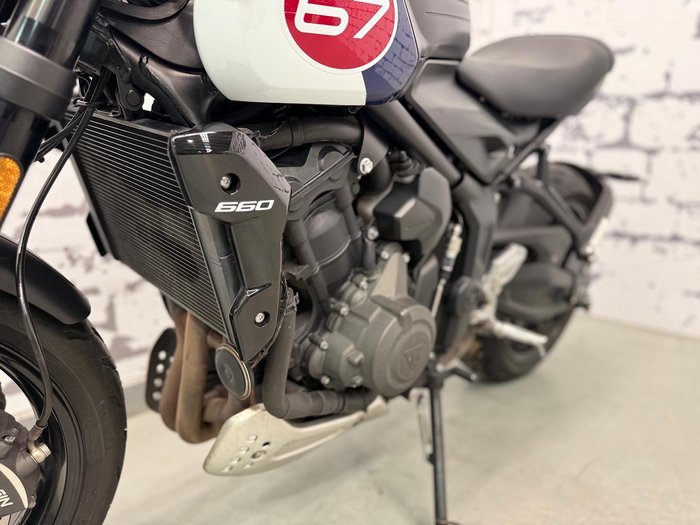 2024 Triumph Trident 660 Triple Tribute Edition Trident White