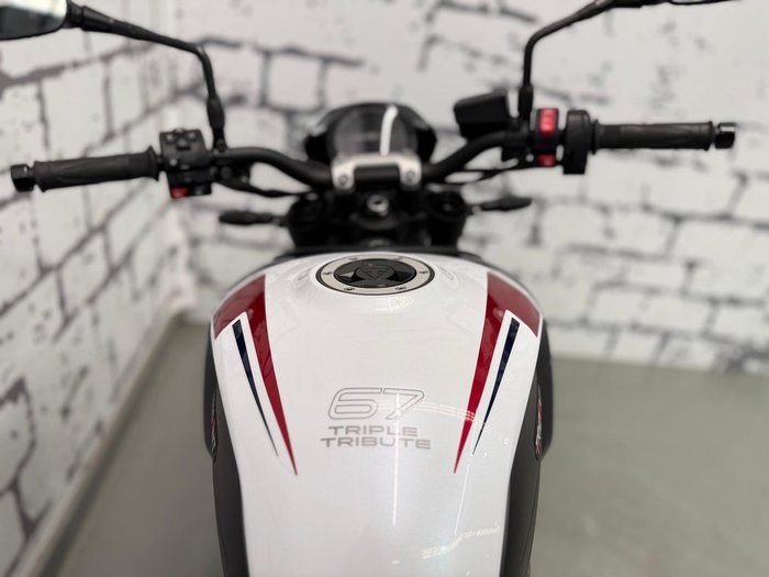 2024 Triumph Trident 660 Triple Tribute Edition Trident White
