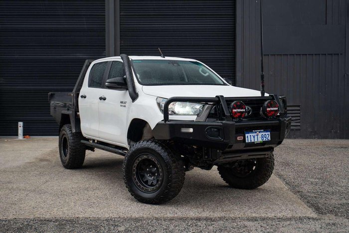 2020 Toyota Hilux SR