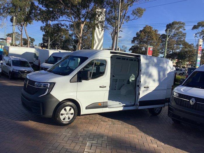 2026 Renault Master