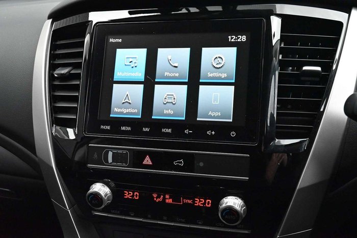2023 Mitsubishi Pajero Sport GLS
