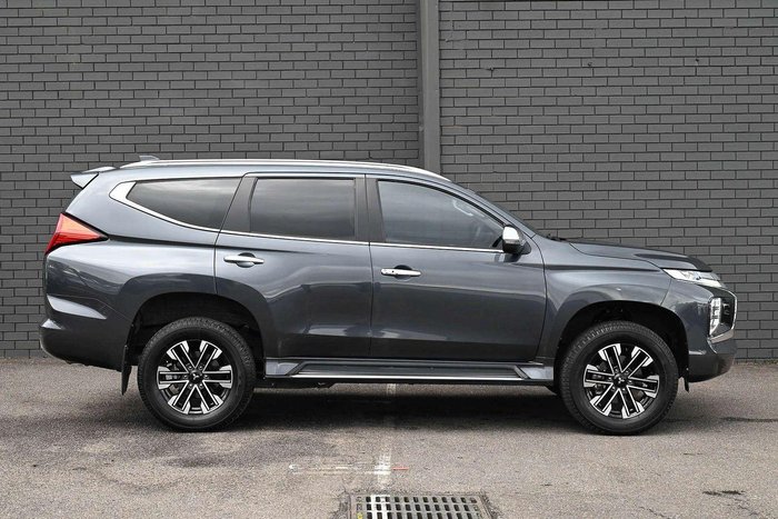2023 Mitsubishi Pajero Sport GLS
