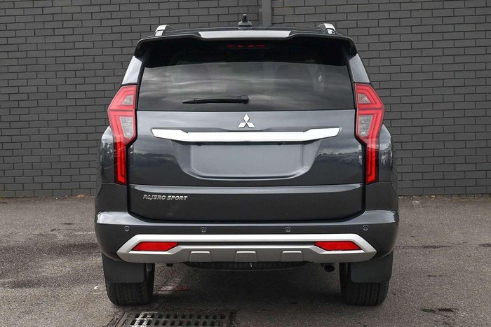 2023 Mitsubishi Pajero Sport GLS