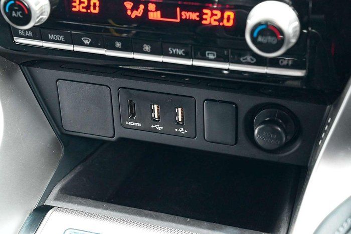 2023 Mitsubishi Pajero Sport GLS