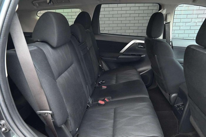 2023 Mitsubishi Pajero Sport GLS