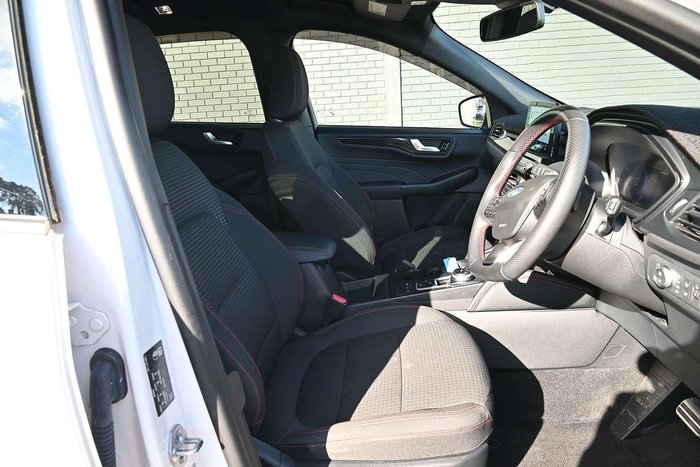 2021 Ford Escape ST-Line
