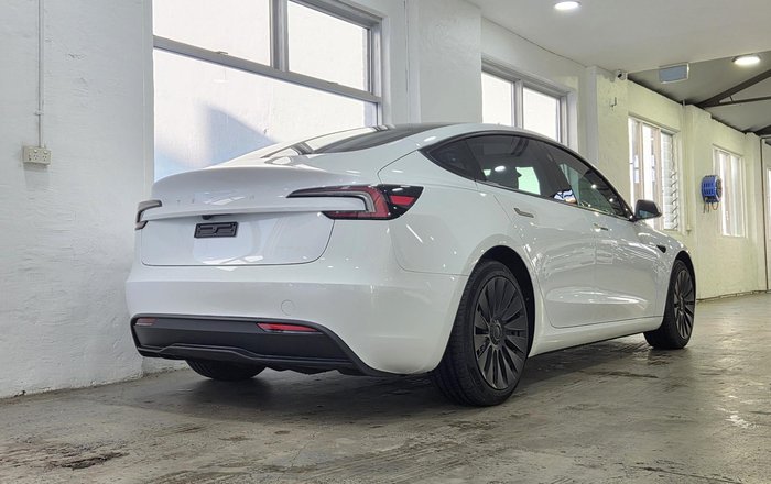 2024 Tesla Model 3 Rear-Wheel Drive