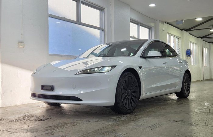 2024 Tesla Model 3 Rear-Wheel Drive