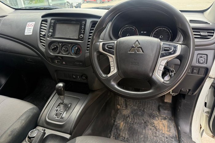 2021 Mitsubishi Triton GLX